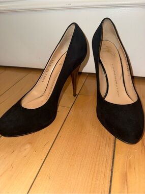 Giuseppe Zanotti Black Suede Pumps with Gold Stiletto Heel